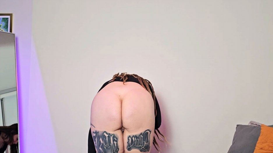 Spookybunz – Friendzoned cum cleaner
